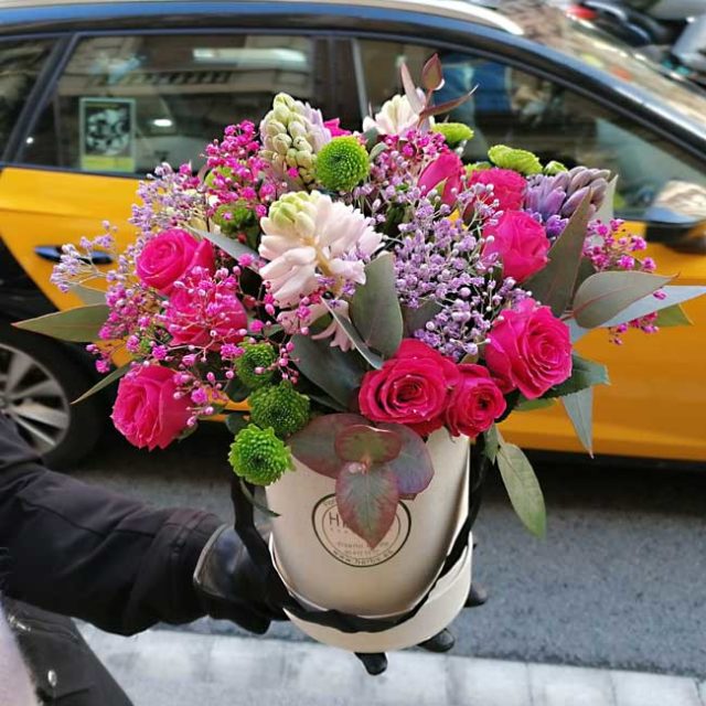 Floristería Barcelona HERBS - Ramos De Flores A Domicilio En Barcelona